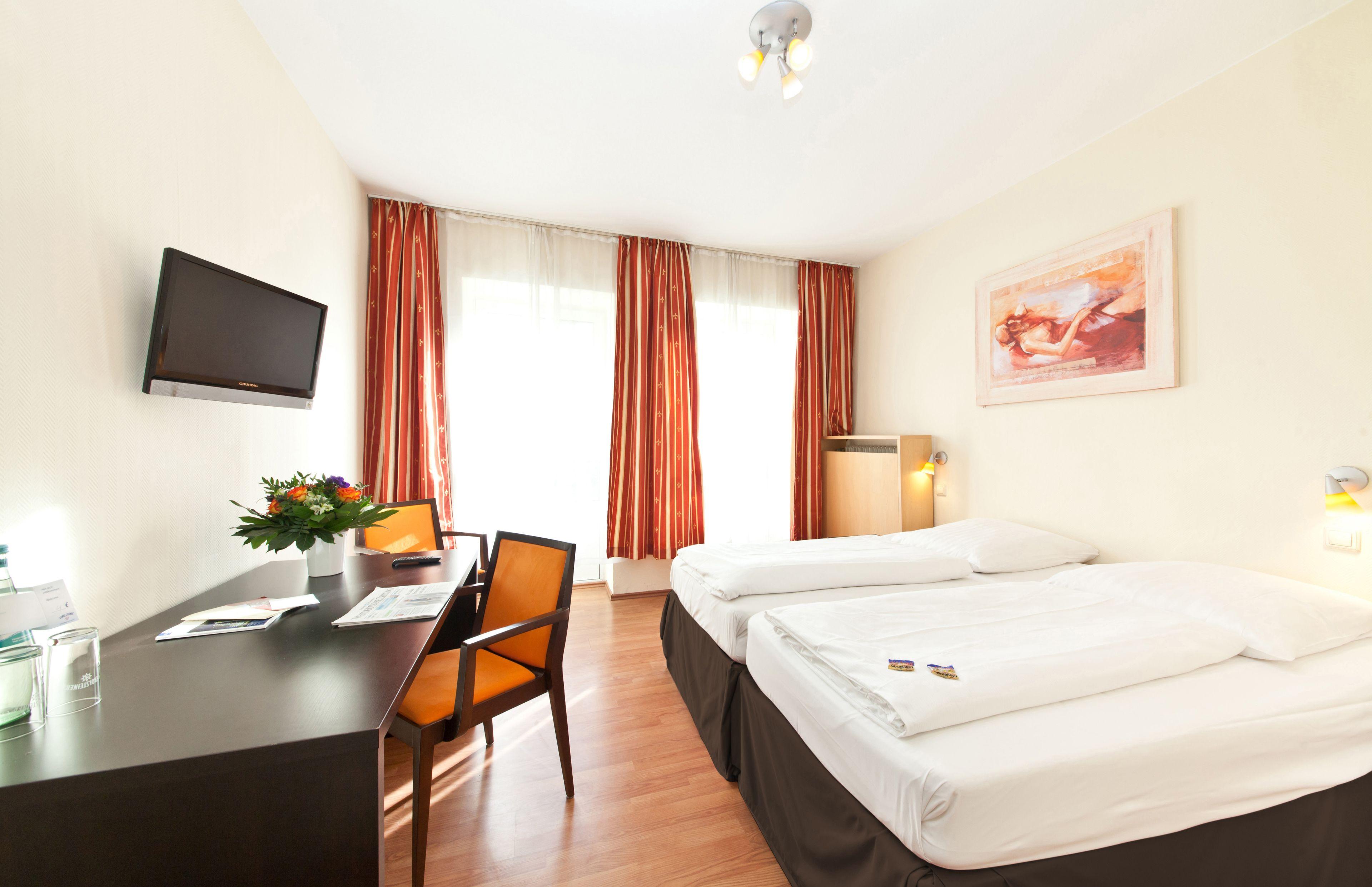 Hotel Palm Premium & 3*