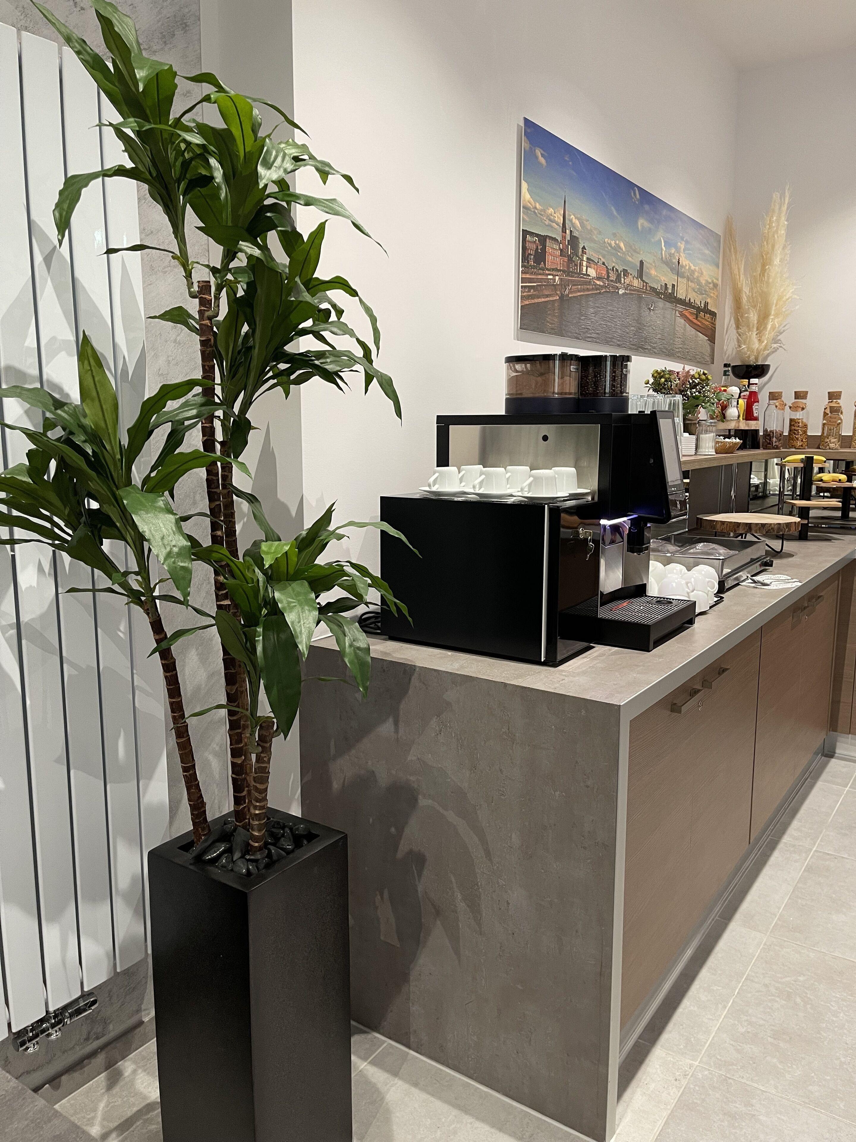 Palm Premium & Hotel