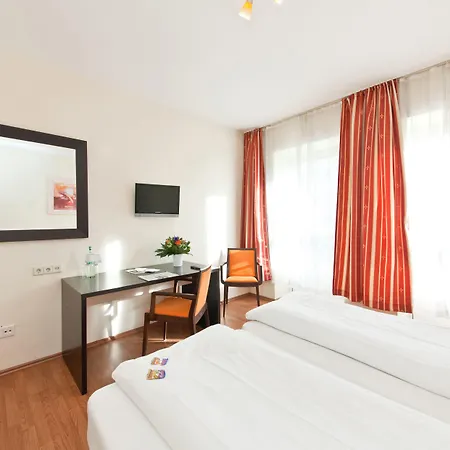 Palm Premium Hotel