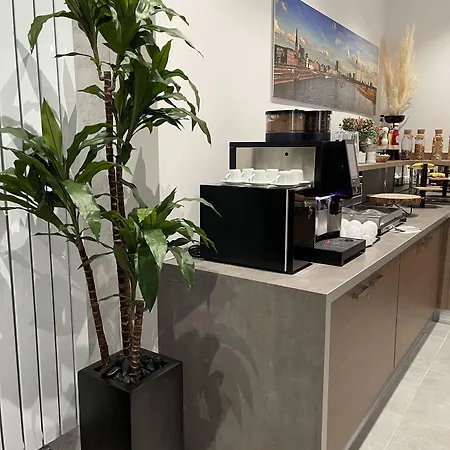 Palm Premium Hotel