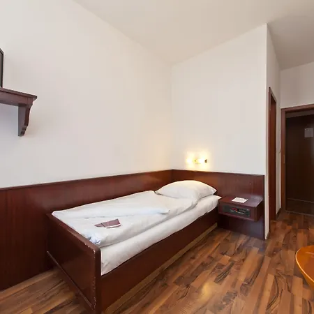 Palm Premium & Hotel Dusseldorf