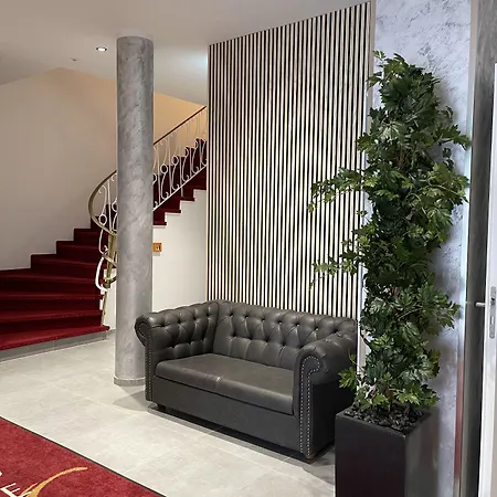 Palm Premium & 3* Dusseldorf