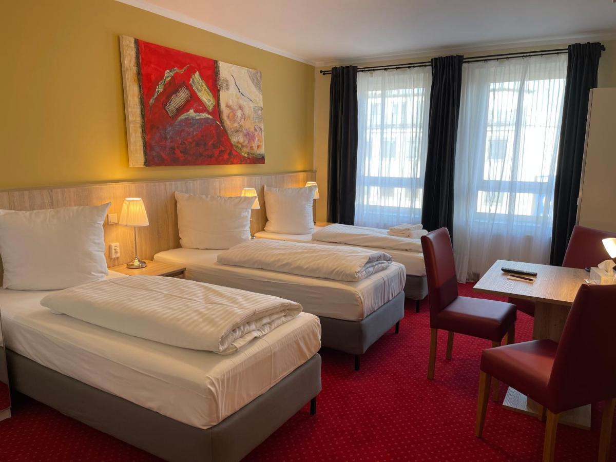 Palm Premium Hotel 3*